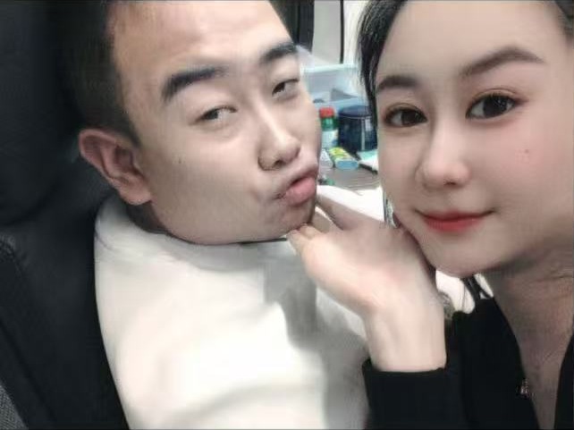 相爱后留下的一张亲密合照
